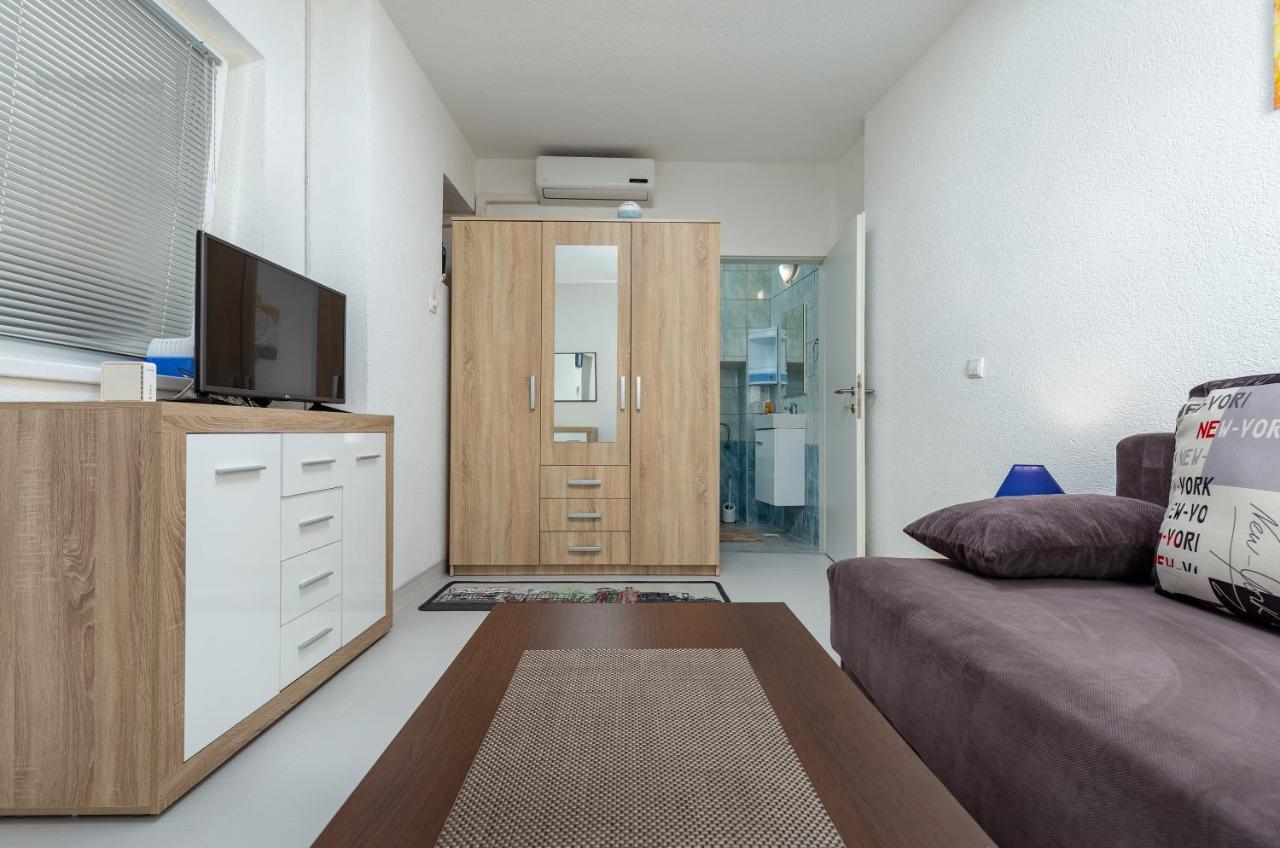 Top Central Apartments Пула Экстерьер фото